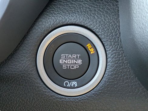New 2026 RAM 2500 Big Horn AWD/4WD image 32