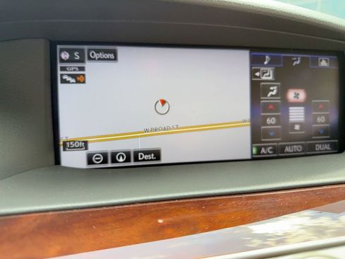 Used 2015 Lexus LS 460 AWD w/ Comfort Package image 18