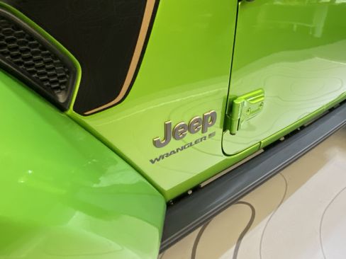 New 2025 Jeep Wrangler Unlimited Rubicon 392 image 14