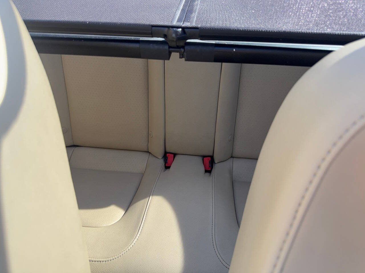 Used 2010 Volkswagen Beetle Convertible FWD image 13