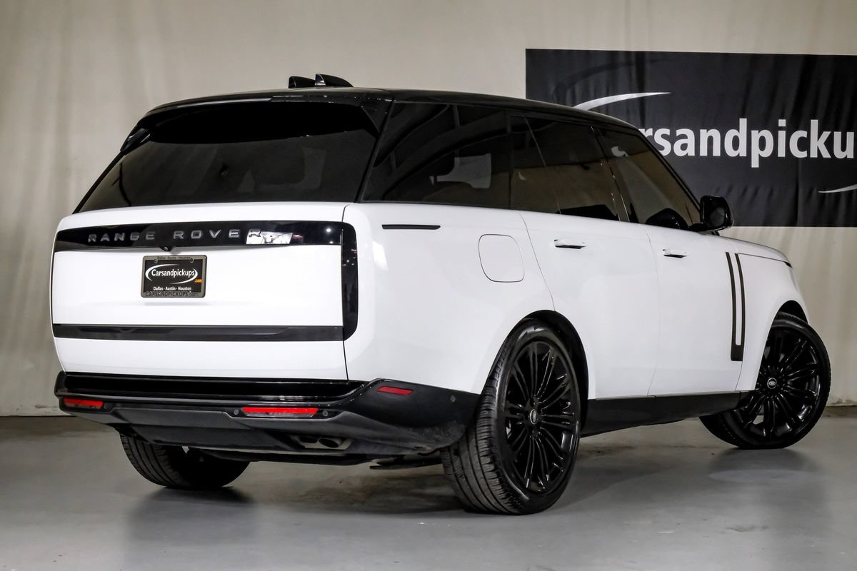 Used 2024 Land Rover Range Rover SE AWD/4WD image 8