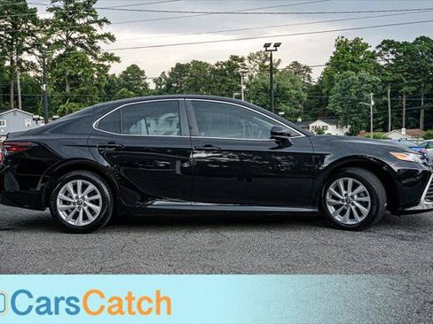 Used 2023 Toyota Camry LE FWD image 2