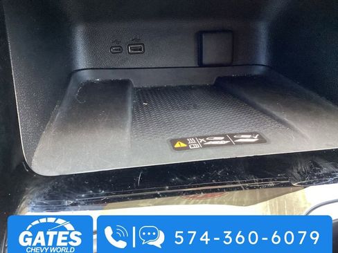 Used 2025 Chevrolet Traverse RS w/ LPO, Floor Liner Package AWD/4WD image 26