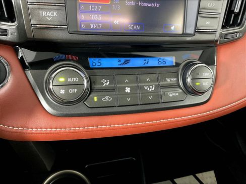 Used 2013 Toyota RAV4 Limited AWD/4WD image 15