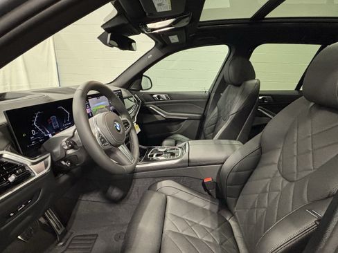 New 2026 BMW X5 sDrive40i w/ M Sport Package RWD image 12