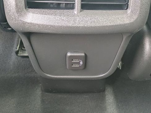 Used 2023 Chevrolet Equinox LT FWD image 14