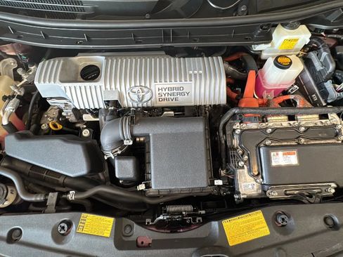 Used 2013 Toyota Prius Persona Series FWD image 43