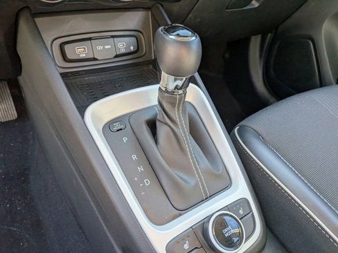 Certified 2023 Hyundai Venue Limited image 22