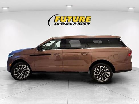 New 2025 Lincoln Navigator L Black Label image 7