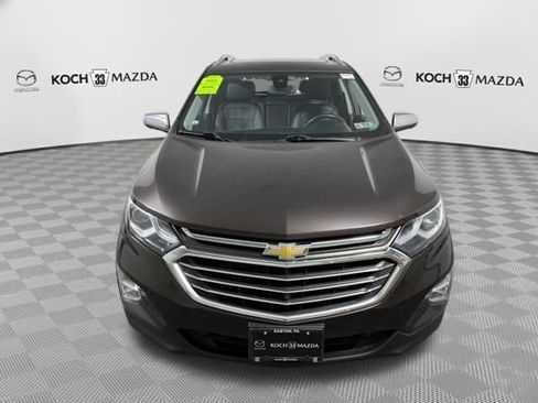 Used 2020 Chevrolet Equinox Premier image 2