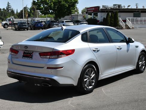 Used 2020 Kia Optima LX FWD image 8