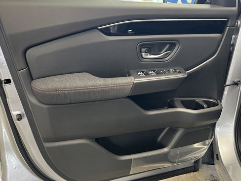 New 2026 Honda Pilot Sport image 11