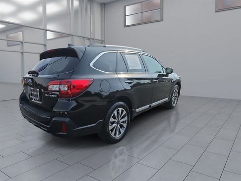 Used 2019 Subaru Outback 2.5i Touring AWD/4WD image 9