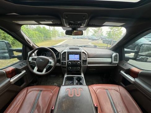 Used 2019 Ford F450 King Ranch w/ King Ranch Ultimate Package AWD/4WD image 15