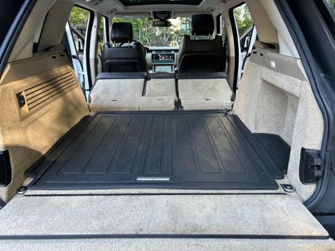 Used 2016 Land Rover Range Rover HSE image 33