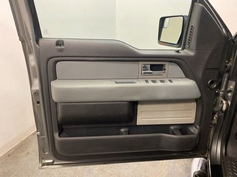 Used 2011 Ford F150 XLT w/ XLT Chrome Pkg image 16