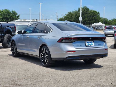 Certified 2025 Honda Accord Touring image 5