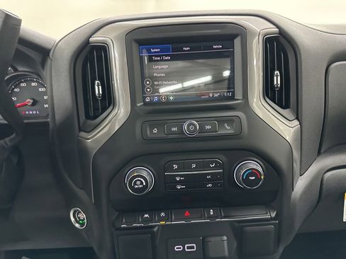 New 2026 Chevrolet Silverado 1500 W/T w/ WT Value Package AWD/4WD image 29