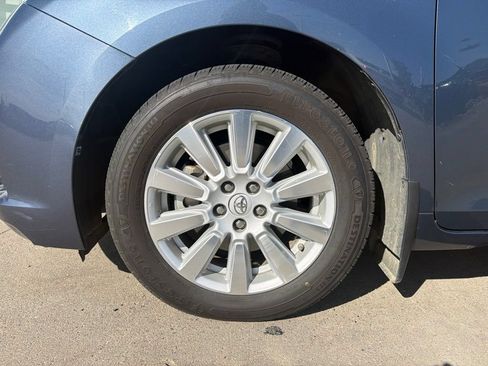Used 2017 Toyota Sienna XLE Premium w/ Outdoor Package AWD/4WD image 11