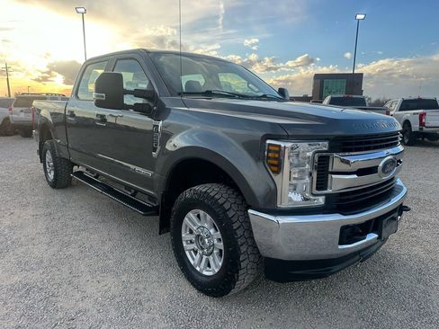 Used 2019 Ford F250 XL w/ STX Appearance Package image 1