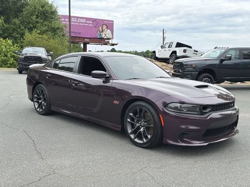 Used 2022 Dodge Charger Scat Pack RWD image 15