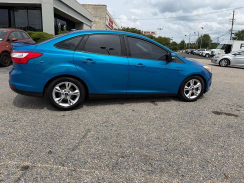 Used 2014 Ford Focus SE FWD image 26