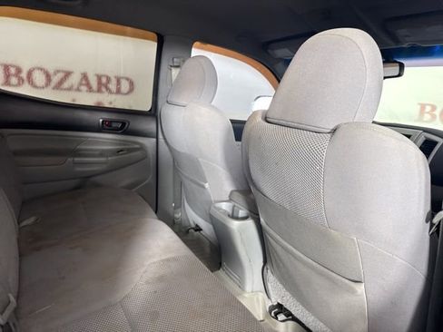 Used 2011 Toyota Tacoma 4x4 Double Cab image 19