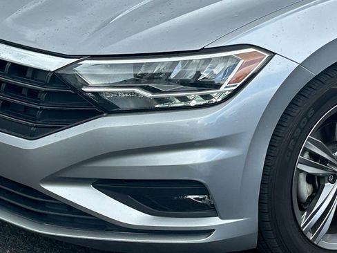 Used 2021 Volkswagen Jetta R-Line w/ R-Line Cold Weather Package FWD image 11