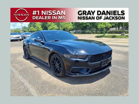 Used 2024 Ford Mustang Coupe RWD image 1