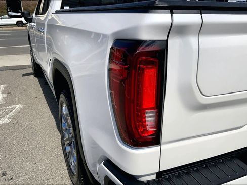 Used 2024 GMC Sierra 1500 Denali w/ Denali Reserve Package image 27