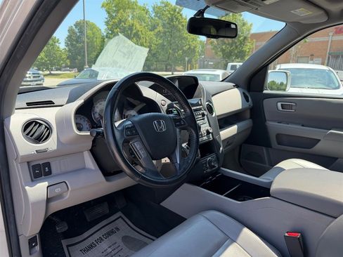 Used 2014 Honda Pilot Touring image 13