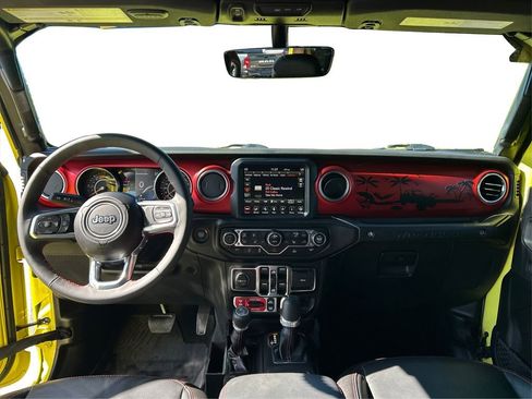 Certified 2023 Jeep Wrangler Unlimited Rubicon w/ Cold Weather Group image 27