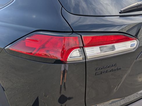 Used 2023 Toyota Corolla Cross AWD Hybrid image 13