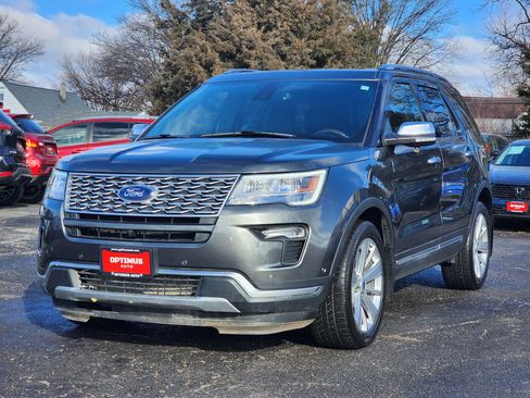 Used 2018 Ford Explorer Platinum image 3