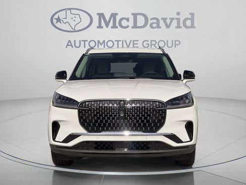 Used 2026 Lincoln Aviator 2WD image 8