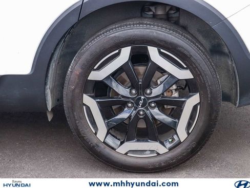 Used 2023 Kia Telluride S w/ S Sunroof Package FWD image 10