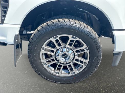 Used 2023 Ford F350 Limited w/ FX4 Off-Road Package AWD/4WD image 11