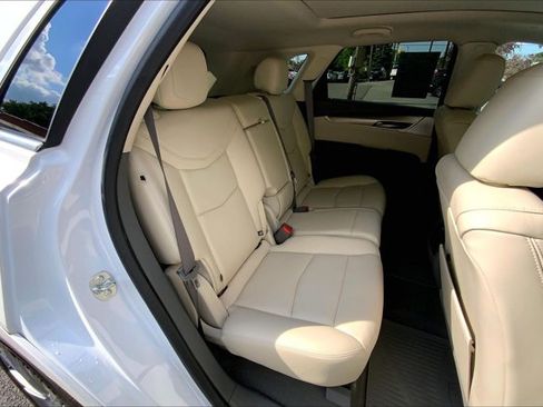 Used 2024 Cadillac XT5 Premium Luxury w/ Technology Package AWD/4WD image 27