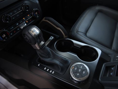 New 2026 Ford Bronco Badlands AWD/4WD image 15
