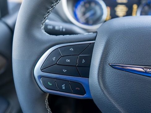 New 2026 Chrysler Pacifica Select image 19