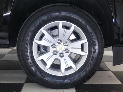 Used 2022 Chevrolet Colorado LT w/ LT Convenience Package AWD/4WD image 30