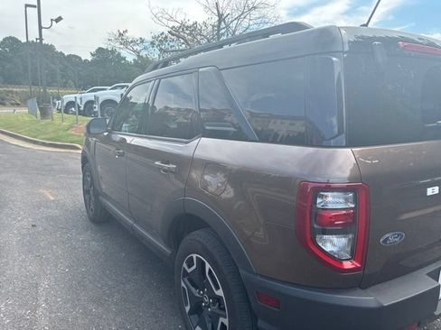 Used 2022 Ford Bronco Sport Outer Banks w/ Tech Package AWD/4WD image 6