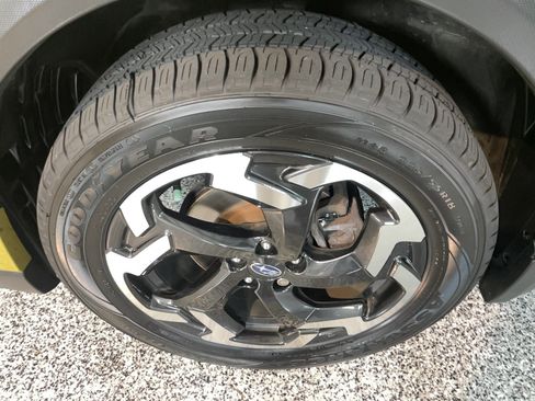 Used 2021 Subaru Crosstrek 2.5i Limited w/ Moonroof Package 2 AWD/4WD image 5