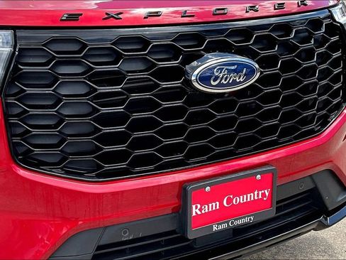 Used 2025 Ford Explorer ST-Line RWD image 33