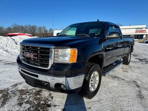 Used 2010 GMC Sierra 2500 SLT image 1