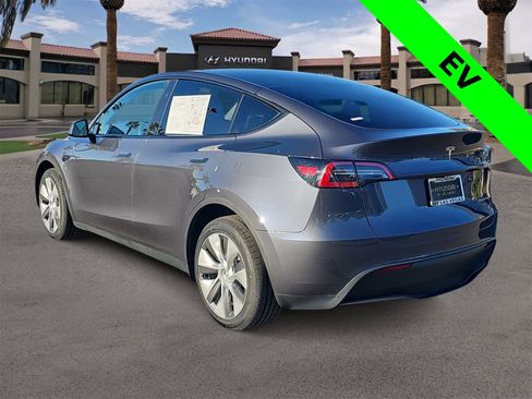 Used 2023 Tesla Model Y Long Range image 6