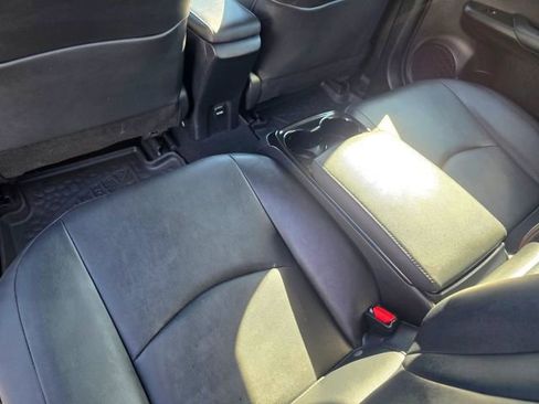 Used 2017 Toyota Prius Prime Premium FWD image 33