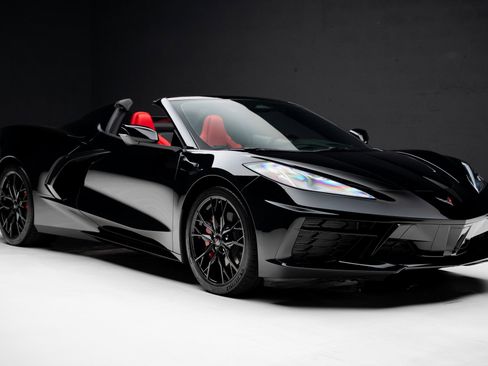 Used 2025 Chevrolet Corvette Stingray Convertible w/ 1LT image 82