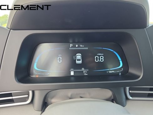 Certified 2025 Hyundai Elantra SE FWD image 20