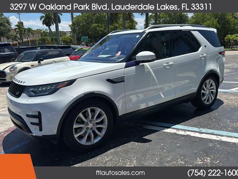 Used 2017 Land Rover Discovery HSE AWD/4WD image 5